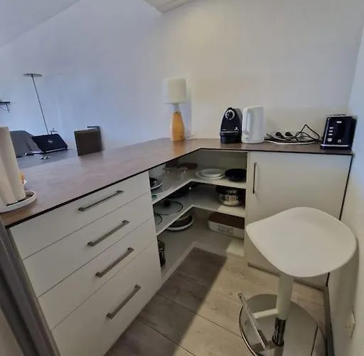 Cozy 1 Bedroom With A Seaview, Ac, Pool And Parking