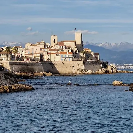 Cozy 1 Bedroom With A Seaview, Ac, Pool And Parking Apartament Antibes