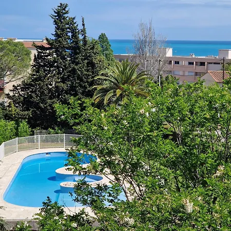 아파트 Cozy 1 Bedroom With A Seaview, Ac, Pool And Parking *